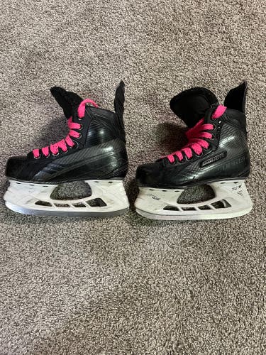 Bauer Size 1.5 Supreme 160 Hockey Skates