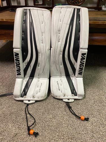 26" Vaughn Ventus SLR Jr Goalie Leg Pads