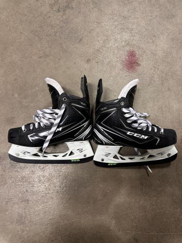 Junior CCM Regular Width  Size 4.5 RibCor 70K Hockey Skates