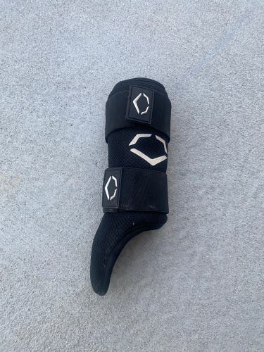 Black Used Senior EvoShield Shin Guards Leg guard