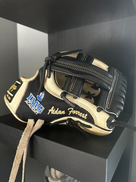 RARE FSOT* Yoan Moncada Heart of the Hide Baseball Infield Glove