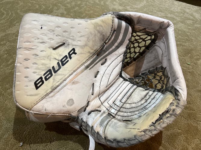 Bauer Regular 2X Pro Goalie Glove-Used