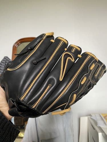 NIKE DE EDGE BASEBALL GLOVE 11.00" BLACK RHT