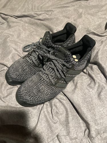 Gray Men's Molded Cleats Low Top Ultraboost