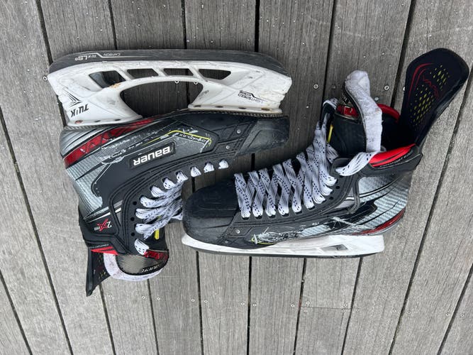 Used Bauer Regular Width  Size 10 Vapor 2X Pro Hockey Skates