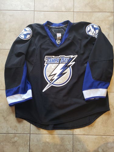 *RARE* Tampa Bay Lightning Goalie Cut Jersey - 58g