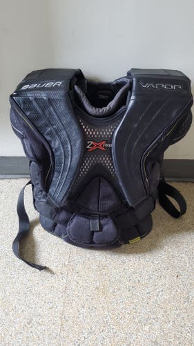 Used Small Bauer Vapor 2X Pro Goalie Chest Protector