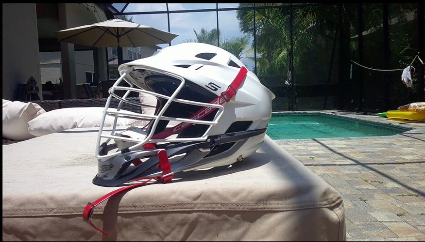 White Cascade S Lacrosse Helmet