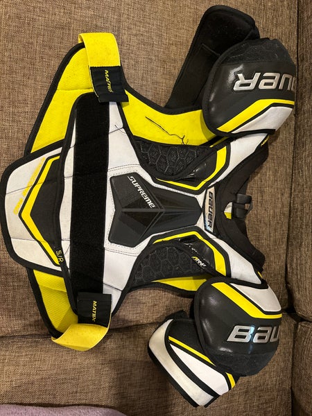 Used Small Bauer Supreme Matrix Shoulder Pads