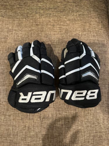 Used Bauer 10" Supreme One.6 Gloves