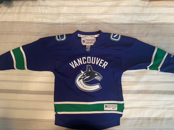Youth (4-7) Vancouver Canucks Jersey