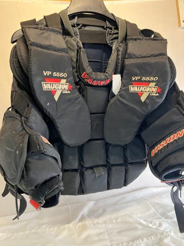 Used Large Vaughn VP 5550 Goalie Chest Protector