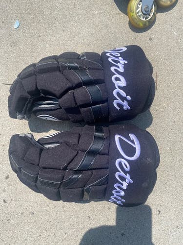 New Warrior Covert DT2 Gloves 14"