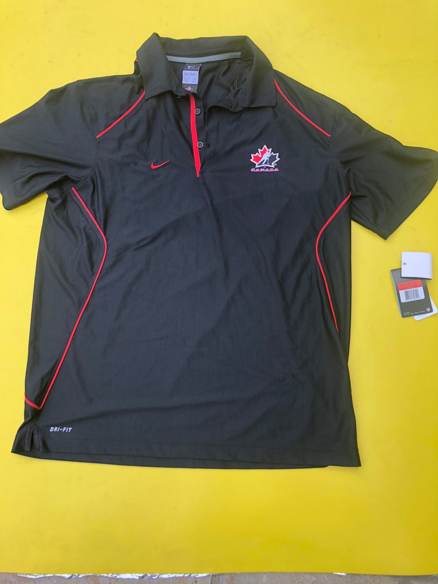 Team Canada Red Men Large Fit Polo Shirt | SidelineSwap