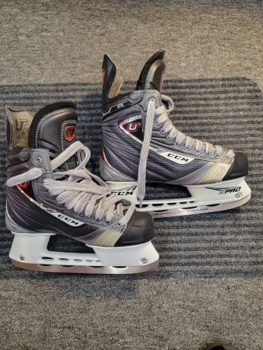New CCM U+ CL Hockey Skates Size 6.5
