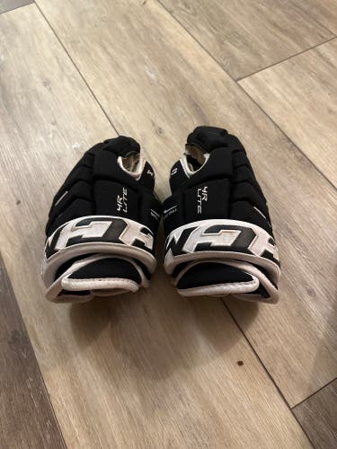 CCM 11"  4R Lite Gloves