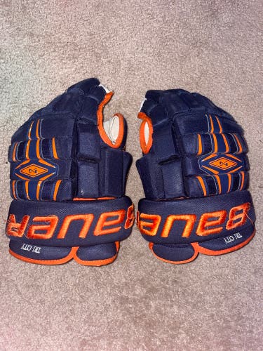 Bauer Nexus gloves