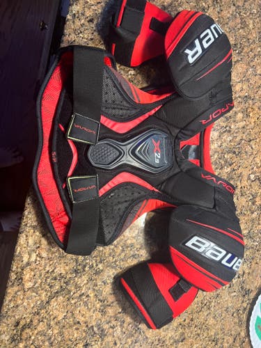 Senior Used Small Bauer Vapor X2.9 Shoulder Pads