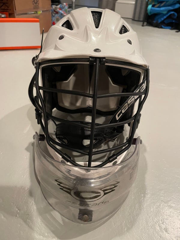 Used Goalie Cascade CPV Helmet