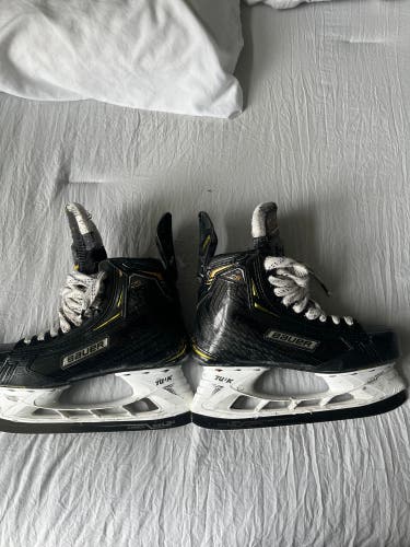 Used Bauer Regular Width Size 5.5 Supreme 2S Pro Hockey Skates