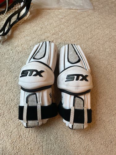 New Medium STX Stallion 500 Shoulder Pads