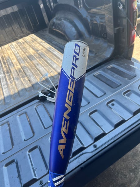 2023 Composite (-10) 17 oz 27" Avenge Pro Bat