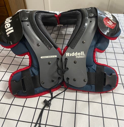 Youth Medium Riddell Pursuit Shoulder Pads