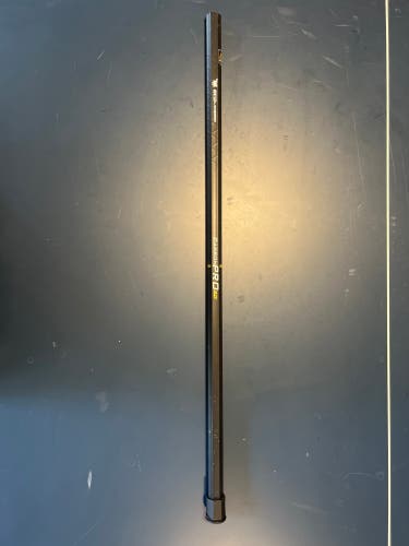Lightly used ECD Carbon Pro 2.0 Goalie Shaft