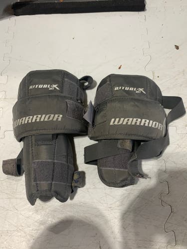 Used Warrior Ritual X Intermediate Hockey Goalie  Knee Pads