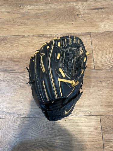 Right Hand Throw 11" Diamond Elite Baseball Glove