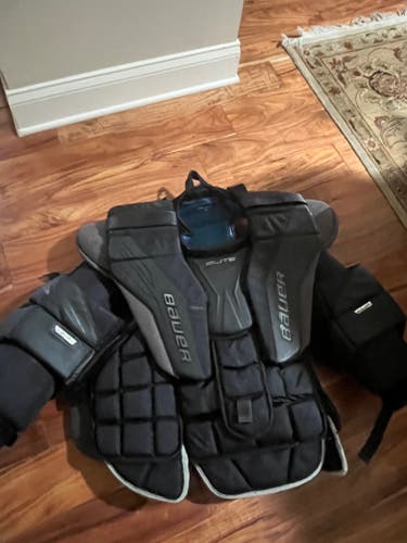 Used Medium Bauer Elite Goalie Chest Protector