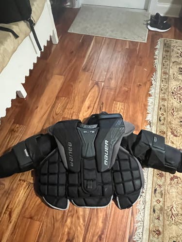 Used Medium Bauer Elite Goalie Chest Protector