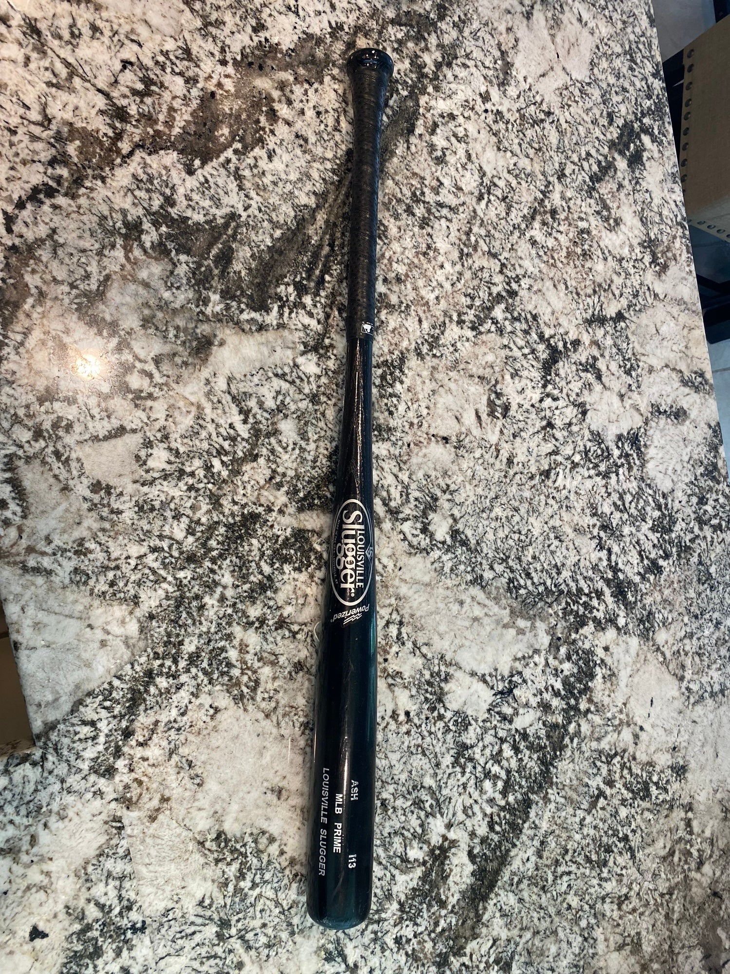 Louisville Slugger Maple Wood (-3) 30.5 oz 33.5 D195 Bat