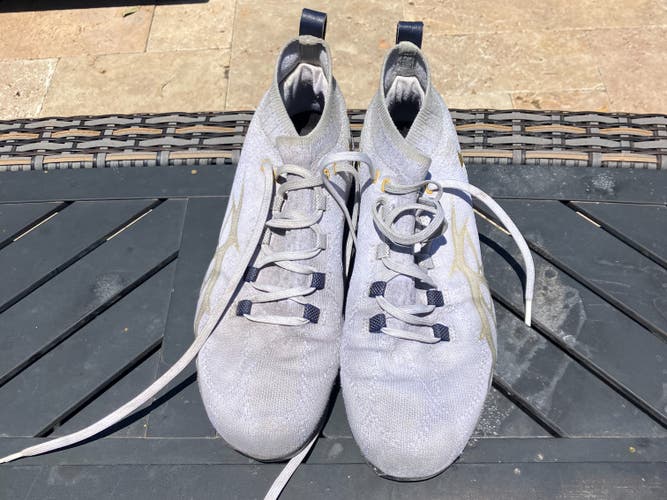 Notre Dame Lacrosse Gray Adult Used Men's Size 11 Molded Cleats Under Armour Mid Top Command Mc