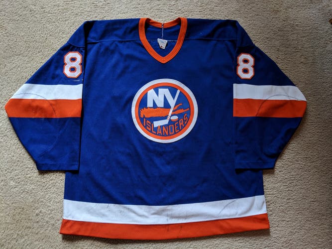 Game Worn New York Islanders Jersey