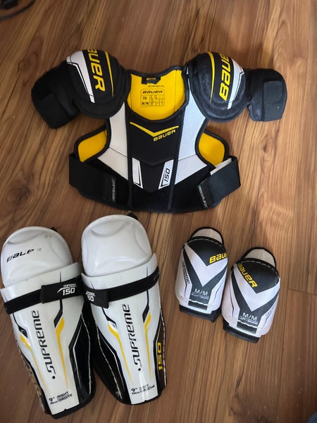 Kids hockey player gear set