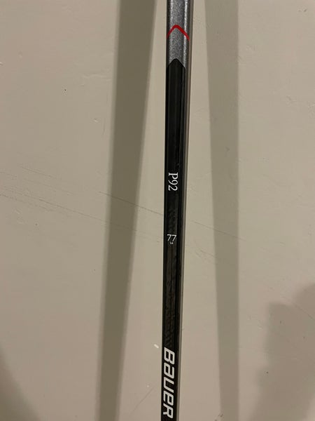 Senior Right Handed P92 Bauer Vapor League Hockey Stick