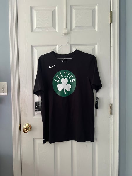 Size L Boston Celtics T Shirt