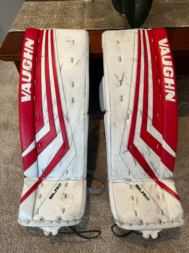 30" Vaughn Ventus SLR2 Goalie Leg Pads