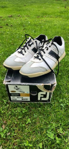 Footjoy Contour Casual golf shoes size 11