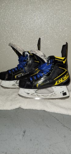 CCM Super Tacks 9380 Junior size 3.5