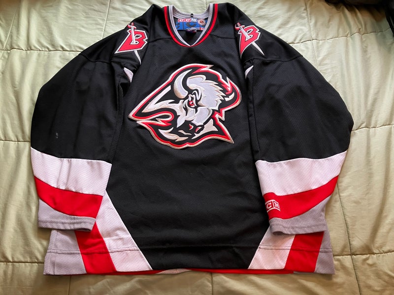 buffalo sabers goat head jersey