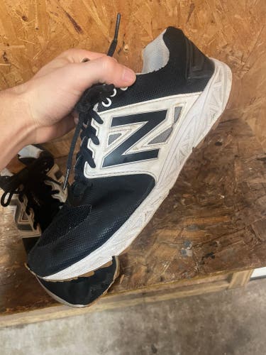 New balance Mens turf shoes size 11.5