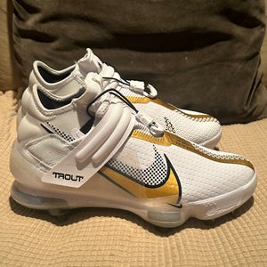 White New Adult Men's Size 7.0 (Women's 8.0) Metal Nike High Top Force Zoom Trout 7