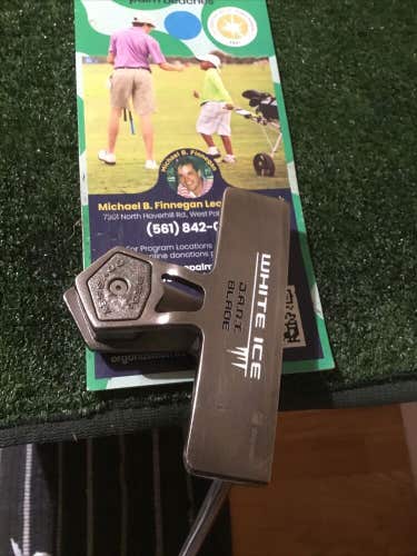 Odyssey White Ice D.A.R.T. Blade 350g Putter 35 Inches (RH)