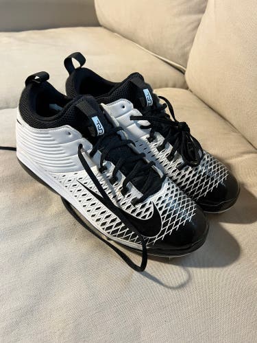 New Size 12.5 Nike Baseball Cleats