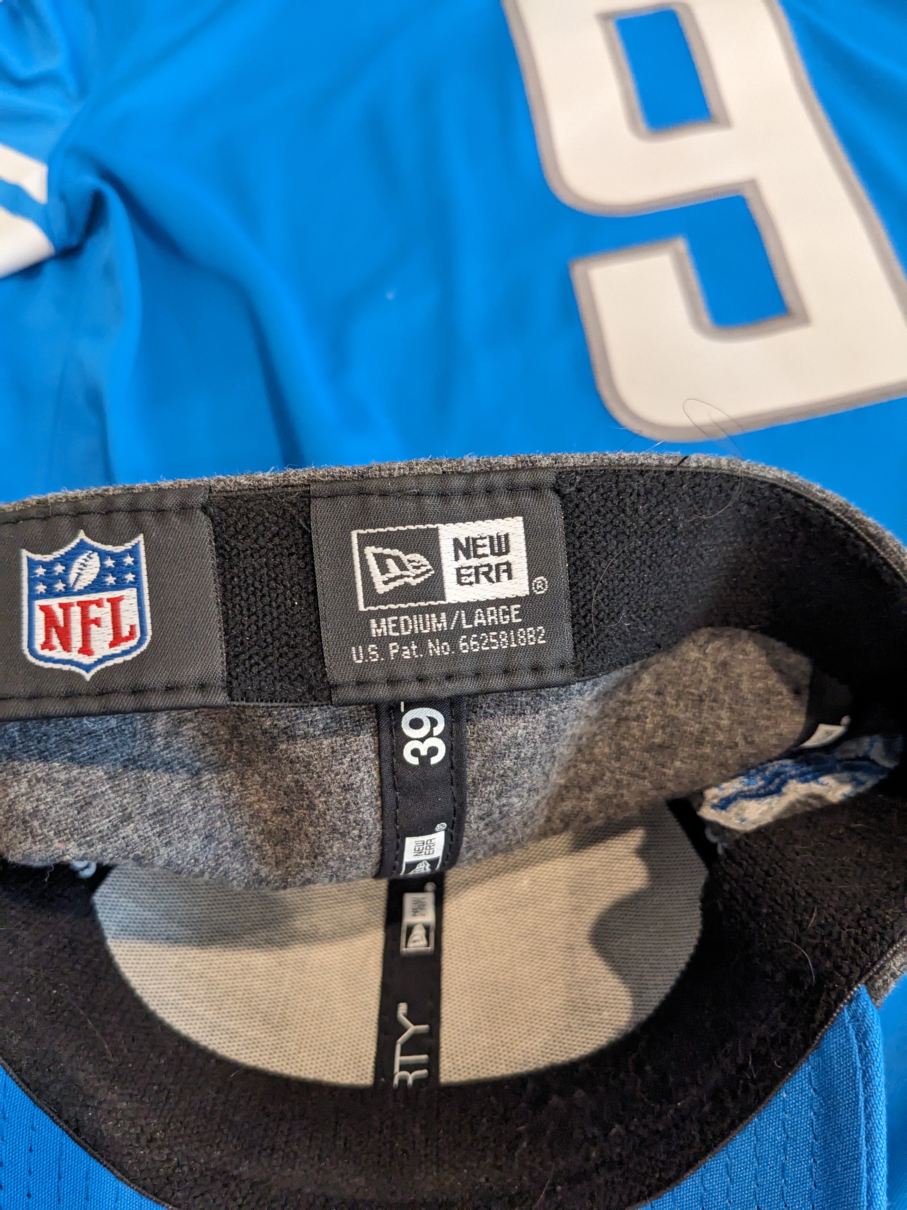 Detroit Lions Matt Stafford Jersey & Hat Combo