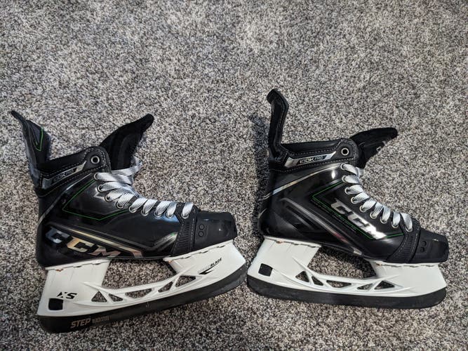 Senior CCM 100K Hockey Skates Size 7 Regular