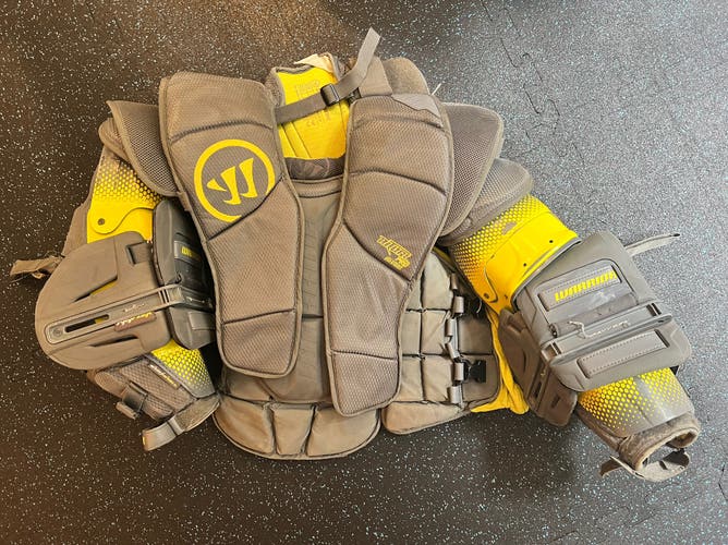 Used Medium Warrior Ritual G2 Goalie Chest Protector