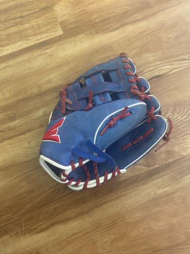Easton Future Legend Baseball Glove (11 Inch)